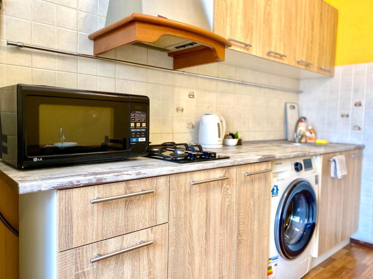 Apartpoltava: Spacious Central Apartment with Business Amenities Exterior photo
